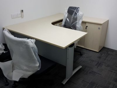 Avan Niche - L-shaped Manager Desk