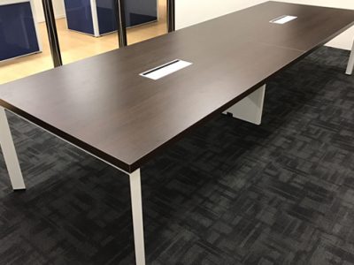 EQCOMS - DE Series Conference Table