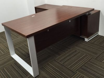 OLS Manufacturing - S1 Series Director's Desk