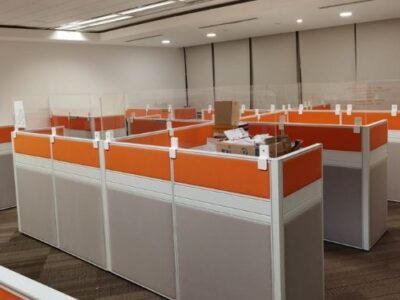 SembCorp (year 2021) - T40 Workstations with Acrylic Sneeze Guard