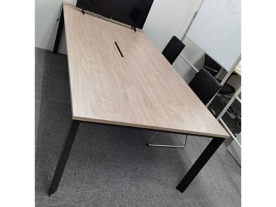 Demcon Singapore - BO Series Conference Table