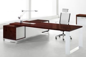 s3-series_directors-desk_2