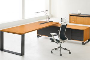 s3-series_directors-desk_4